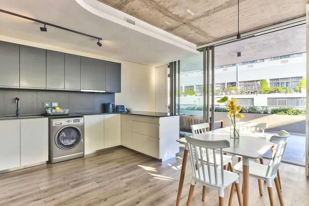 undefined Luxury 2 Bedroom With Balcony 5