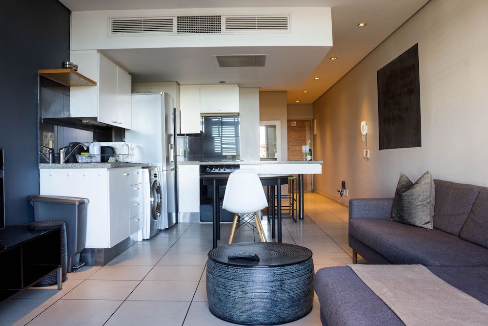 undefined De Waterkant Studio Apartment - Fully Furnished and Equipped 6
