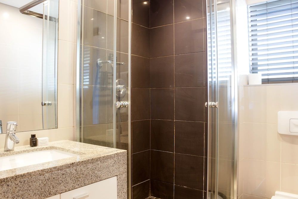 undefined De Waterkant Studio Apartment - Fully Furnished and Equipped 8