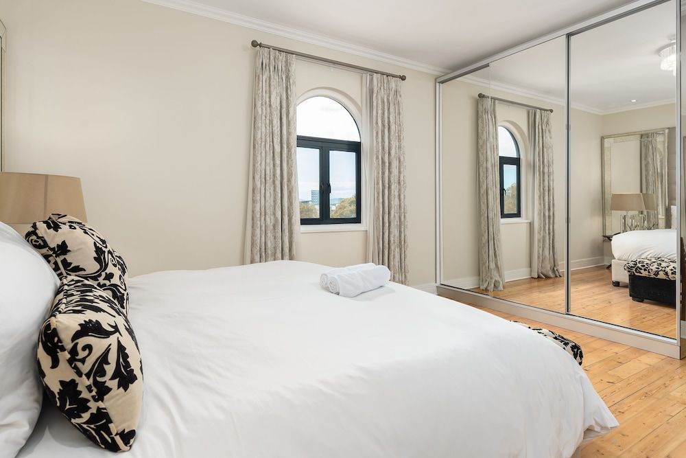 undefined Warwick Mansions 12 5