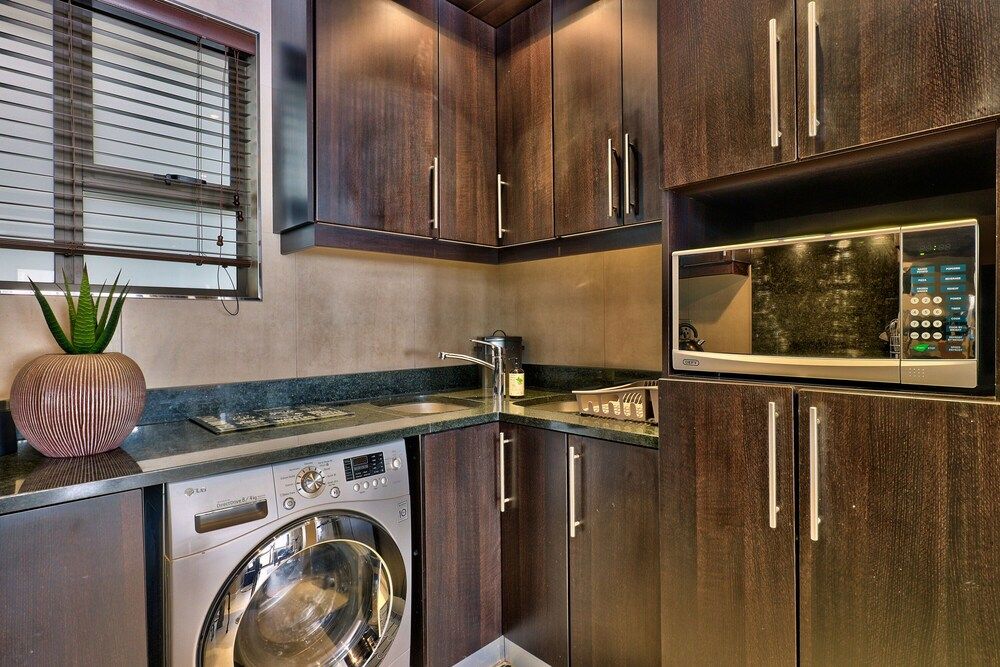 undefined Bay Point Apartment on Beach Road 2