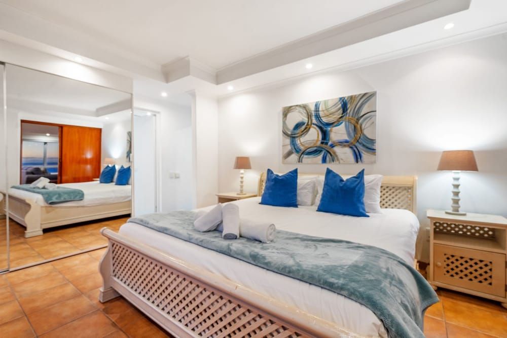 Ocean View 701 Apartment (2 Bedrooms)