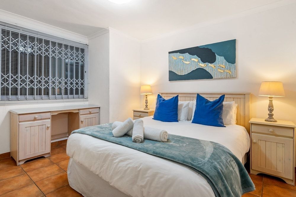 Ocean View 701 Apartment (2 Bedrooms) 6