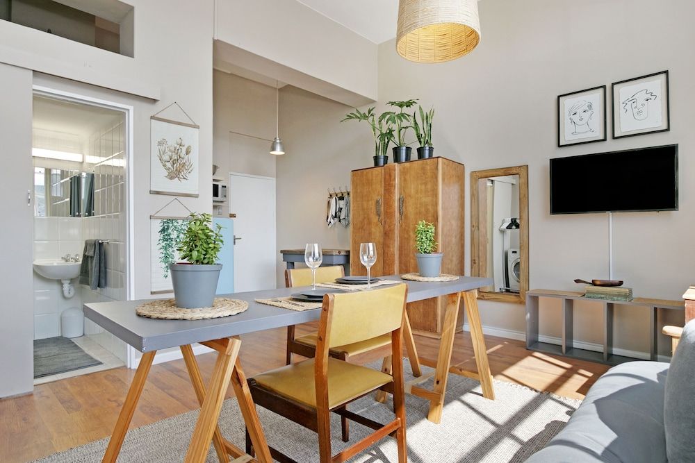 Studio on Hope Apartment (1 Bedroom) 13