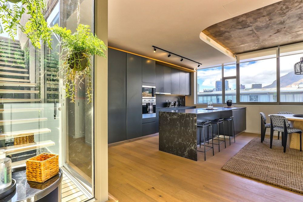 undefined Penthouse With Rooftop Pool and Bbq Area 8