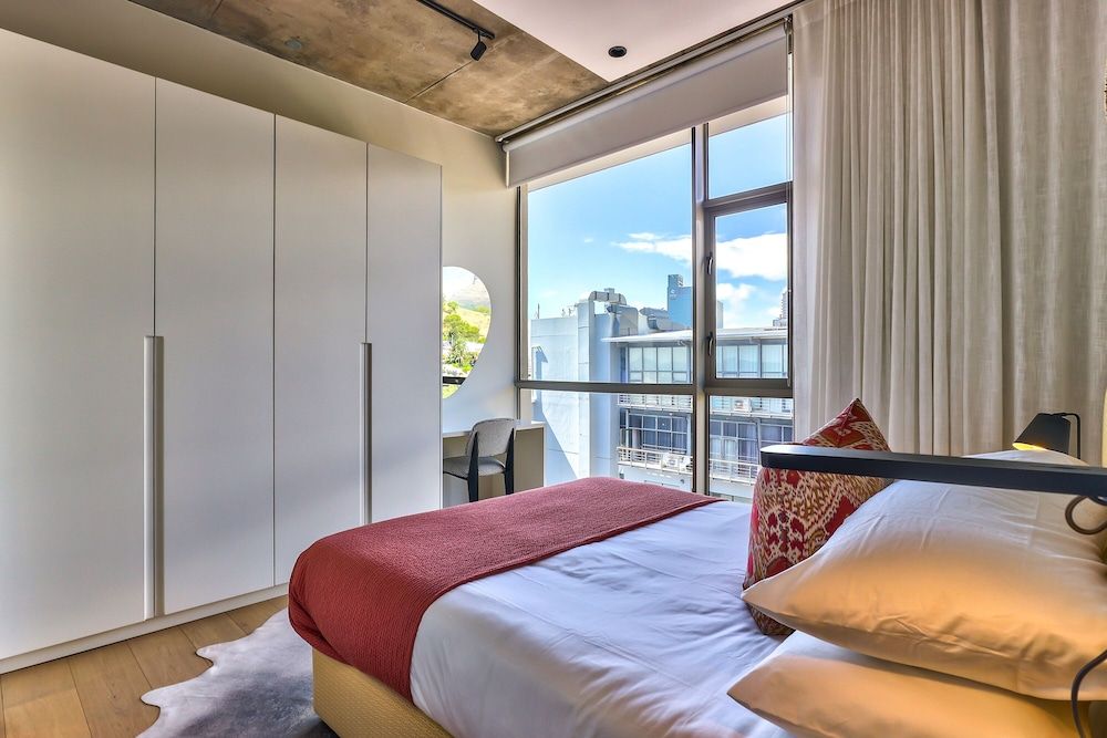 undefined Penthouse With Rooftop Pool and Bbq Area 3