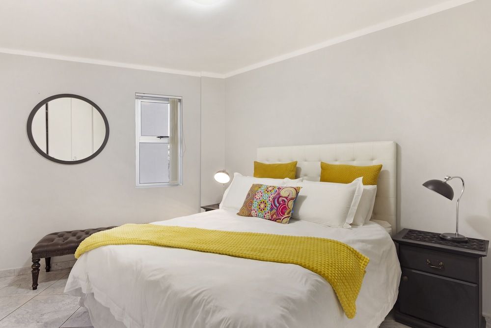 undefined African Beauty at The Bay 9