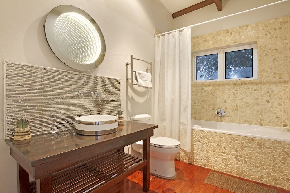 Thyme and Again Honeymoon House 26