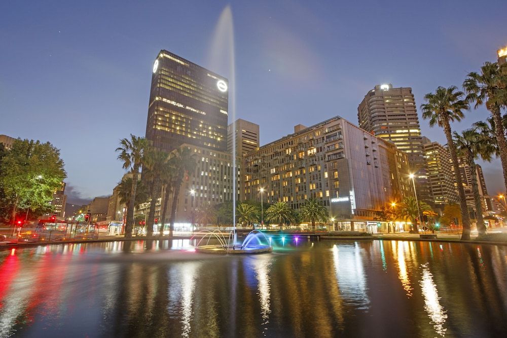 undefined Fountain Suite 906