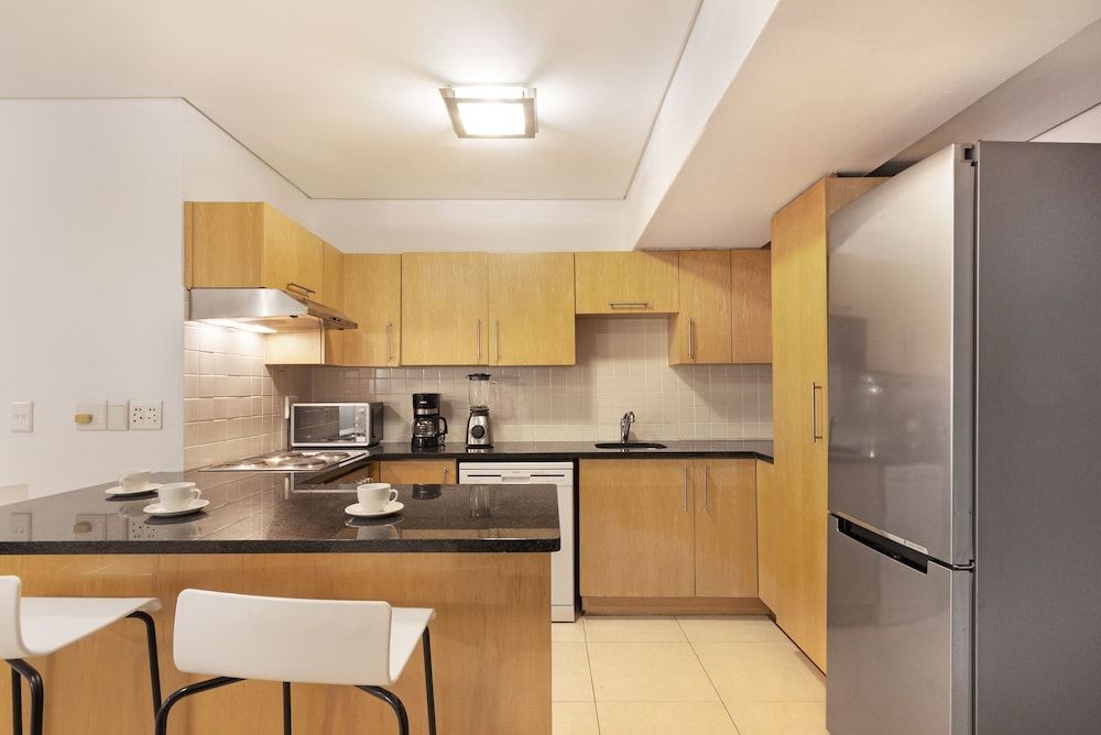 undefined Fountain Suite 906 10