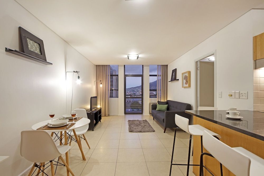 Fountain Suite 906 Apartment (1 Bedroom) 2