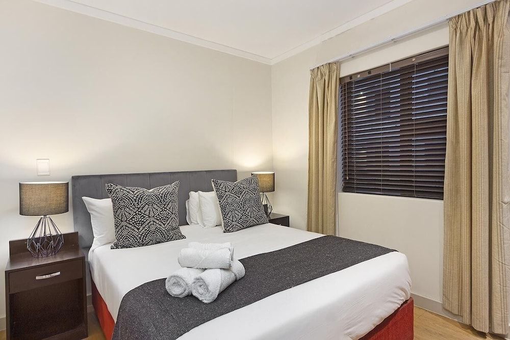 undefined Icon 702 7