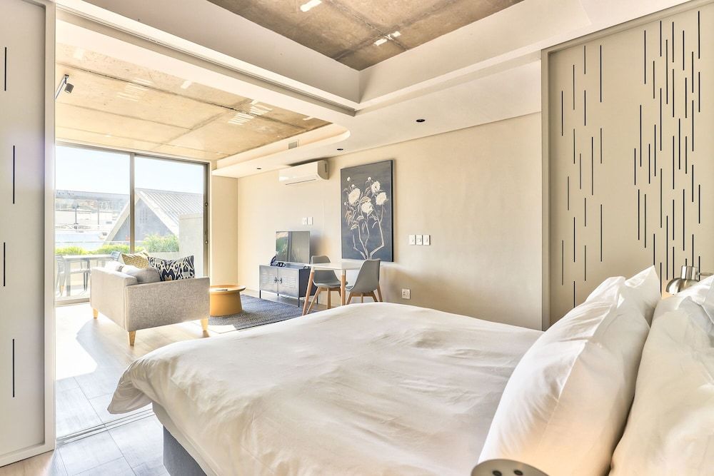 undefined Great Studio With Balcony and City Views 4