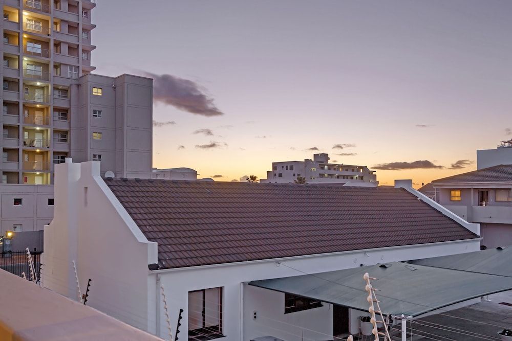 Nirvana 5 Executive Apartment 11