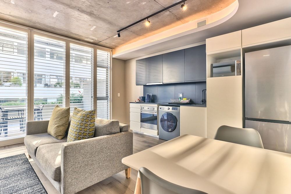 undefined One Bedroom With Balcony and City Views 3