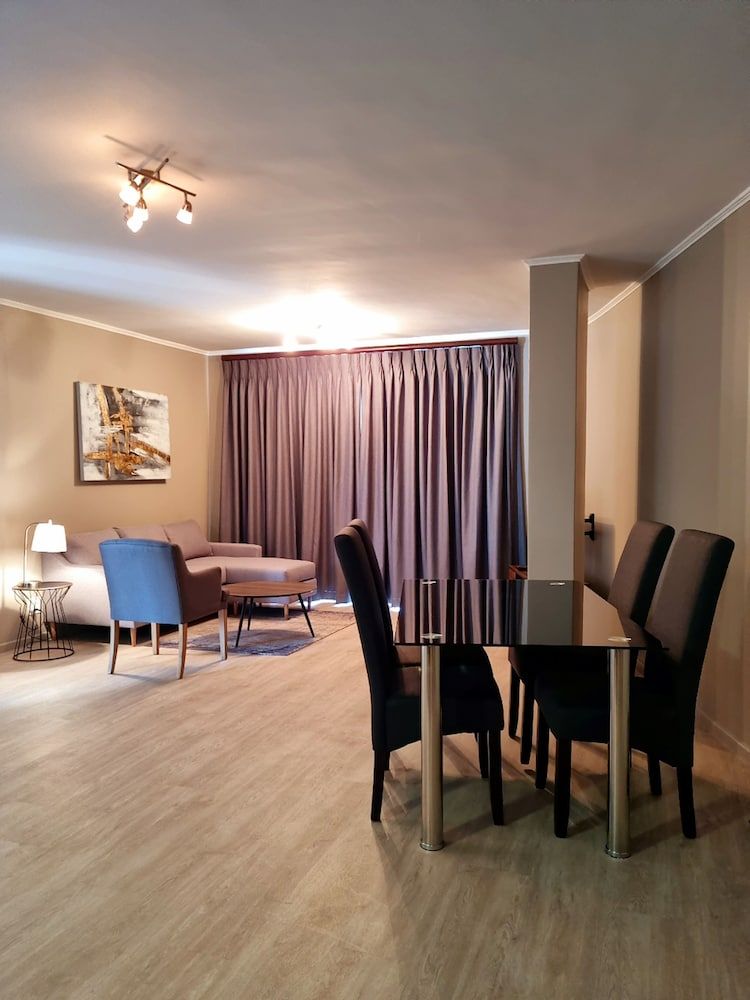 The Island Club by Smart City Stays Standard Apartment, 2 Bedrooms, Non Smoking 4