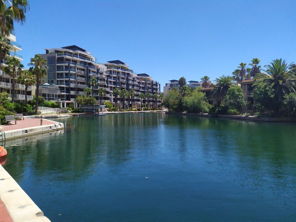 undefined Two Bedroom Apartment - Fully Furnished and Design in V&a Marina Residential 4