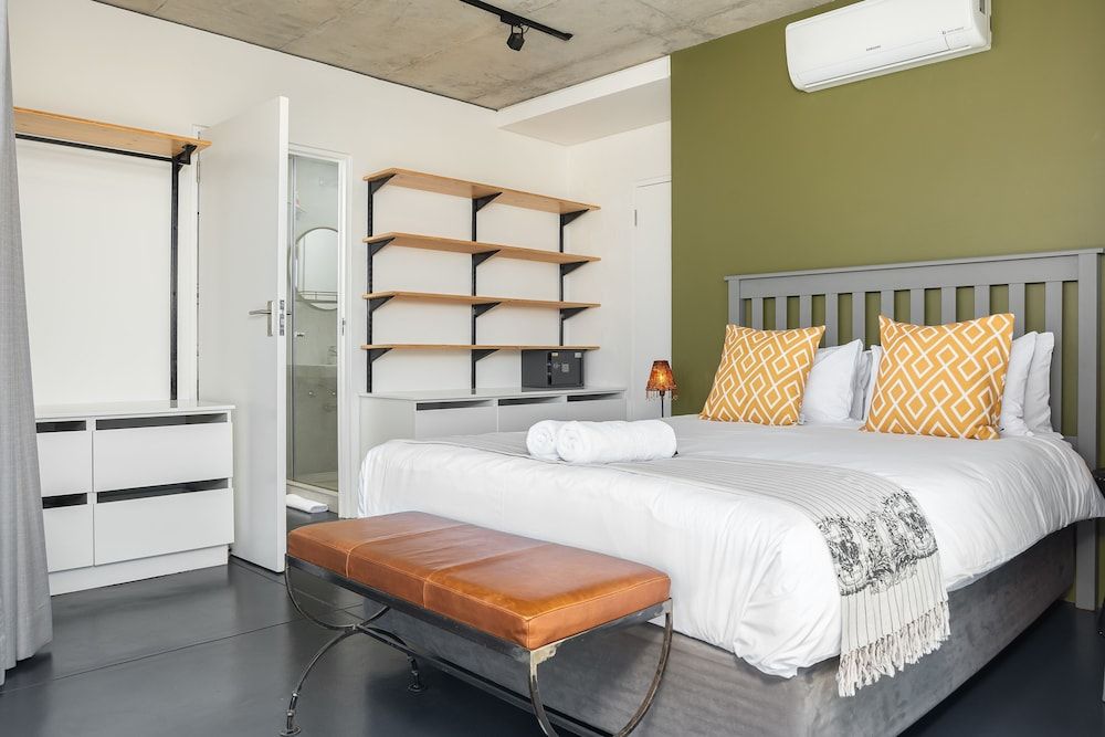 undefined FortyOnL 702 10