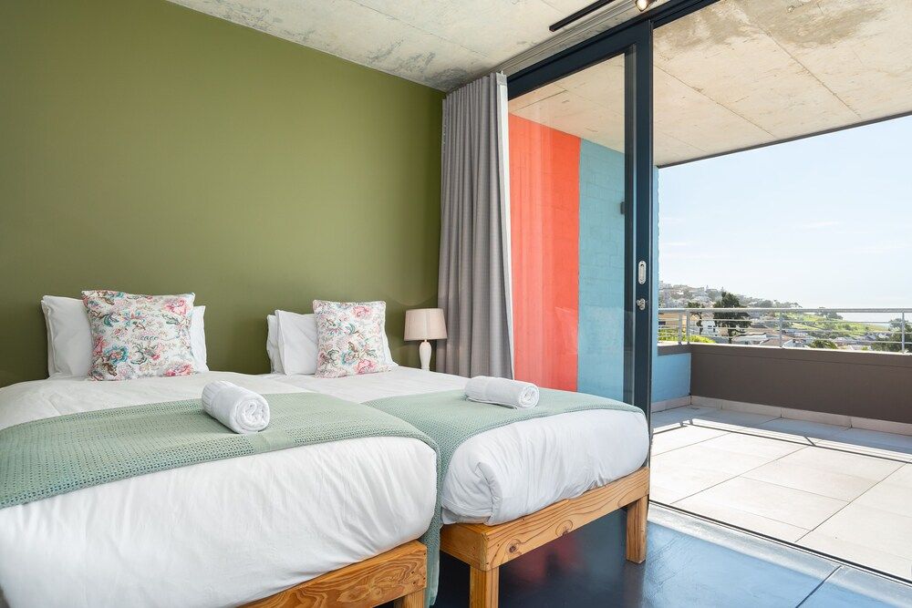 undefined FortyOnL 702