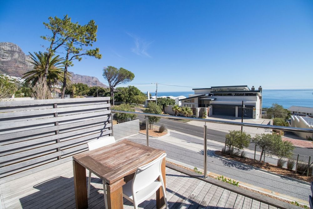 undefined Camps Bay Studio Apartment - Luxurious With Stunning sea View 6