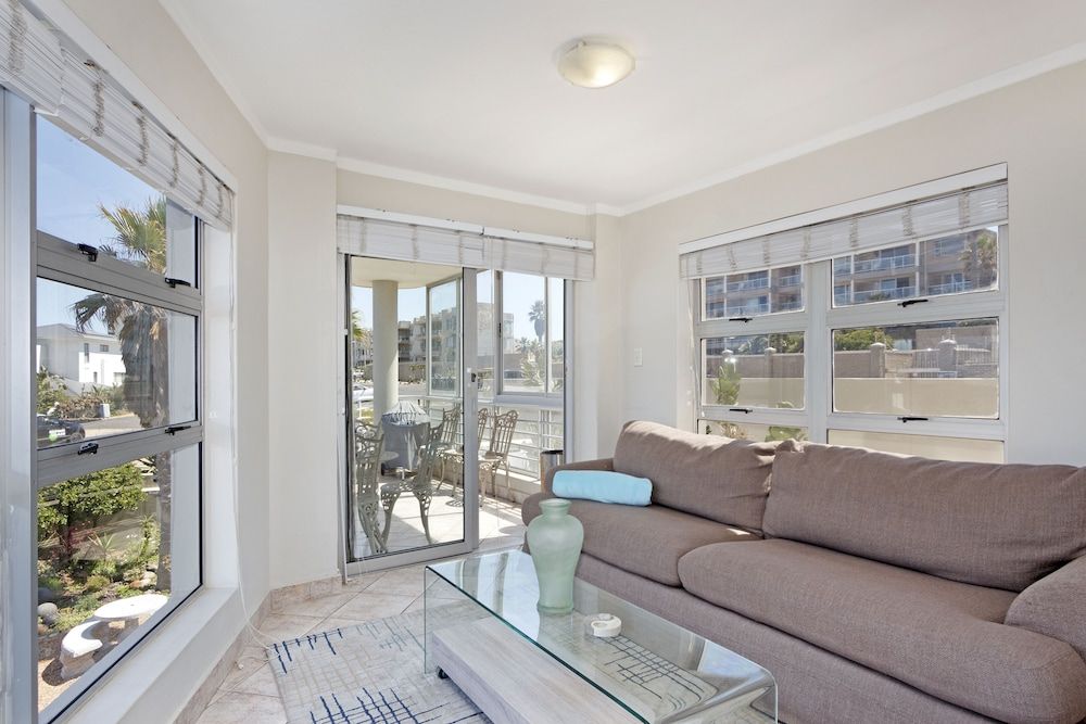 undefined The Bay A101 10