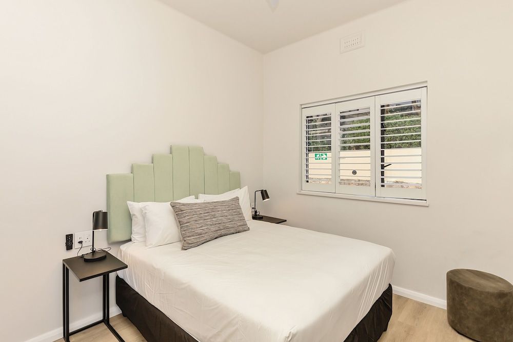 undefined On the Beach in Camps Bay - Fully Equipped 2 Bedroom Apartment 9