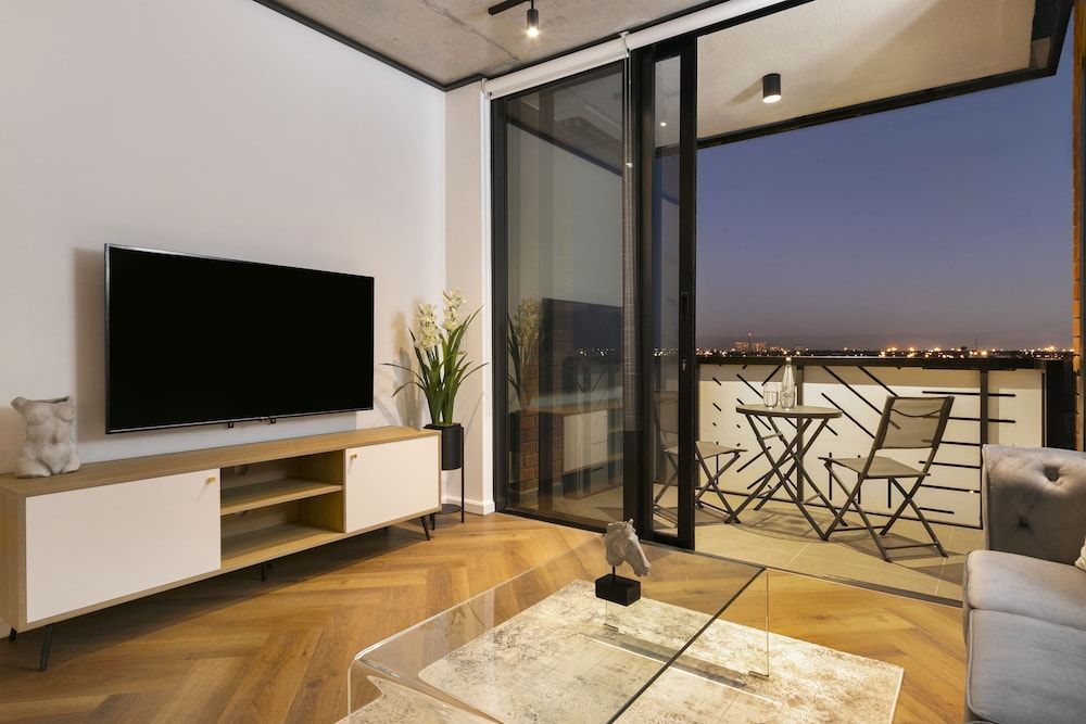 Bridgewater One 605 Elite Apartment 16