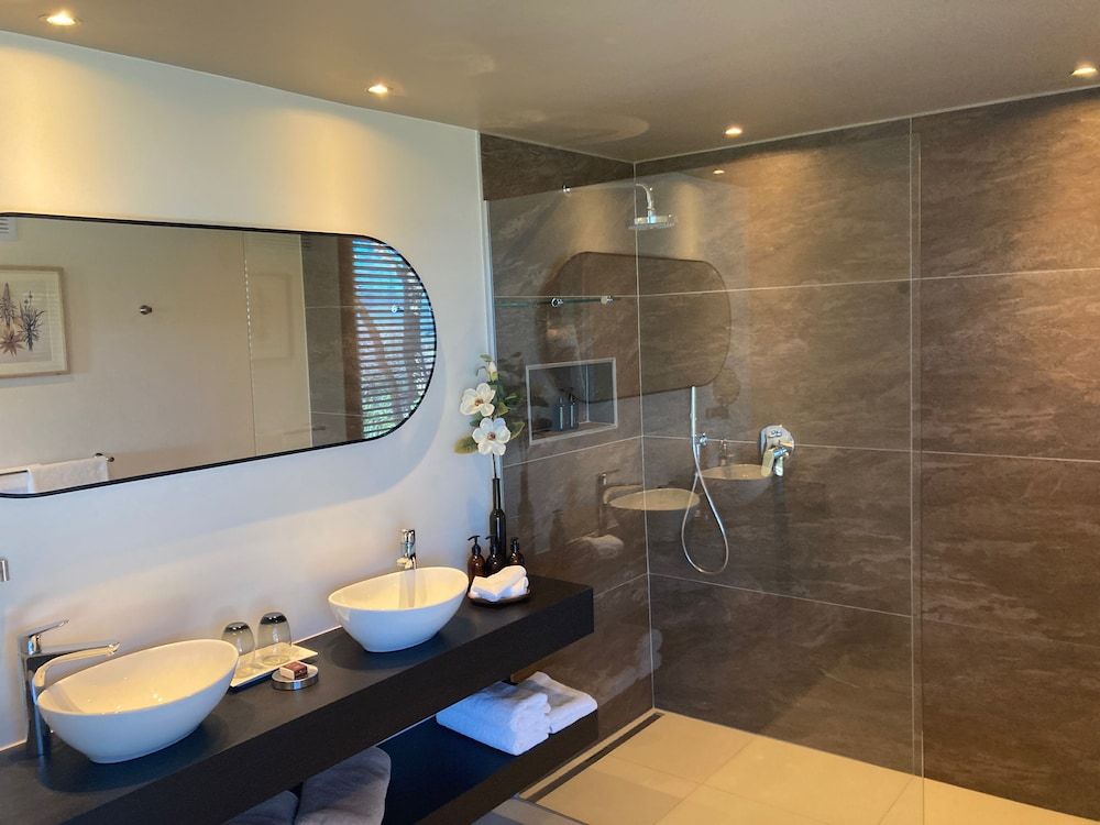 Cape Vermeer Bay View Suite 6