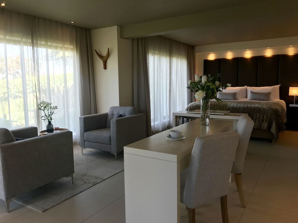 Cape Vermeer Bay View Suite 3