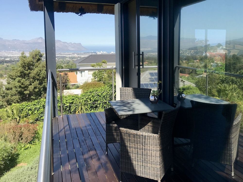 Cape Vermeer Sea View Suite 2