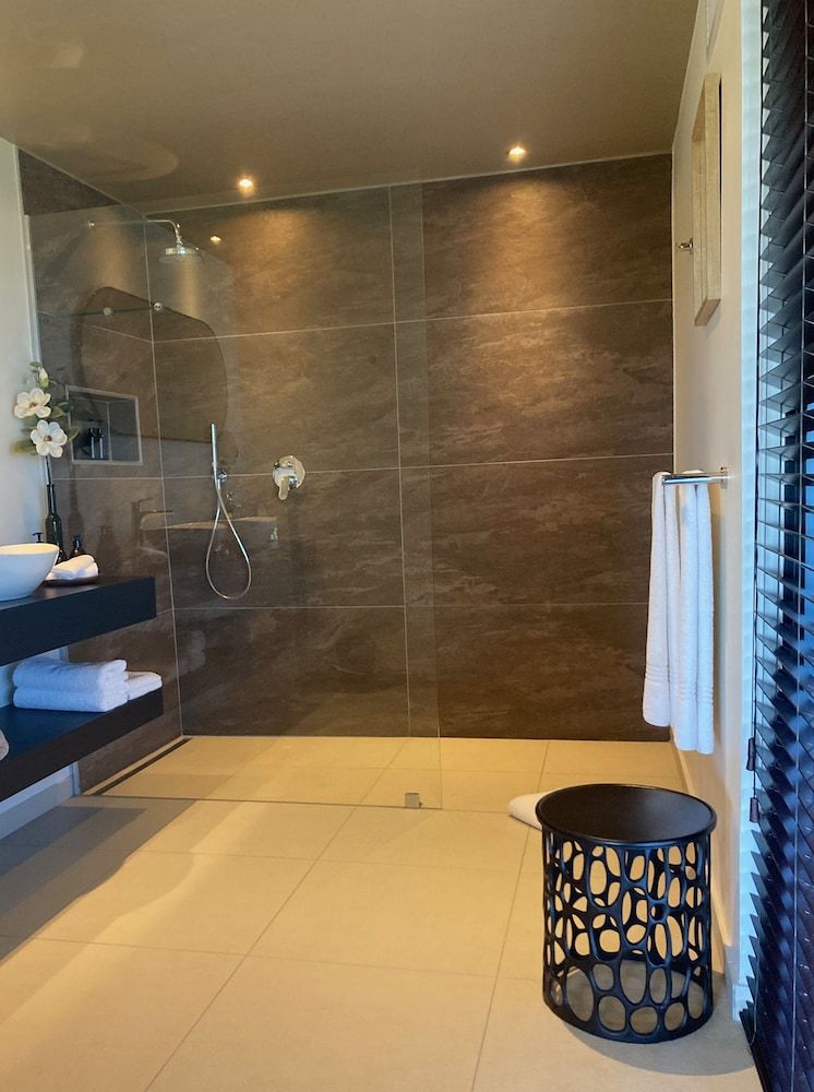 Cape Vermeer Bay View Suite 7