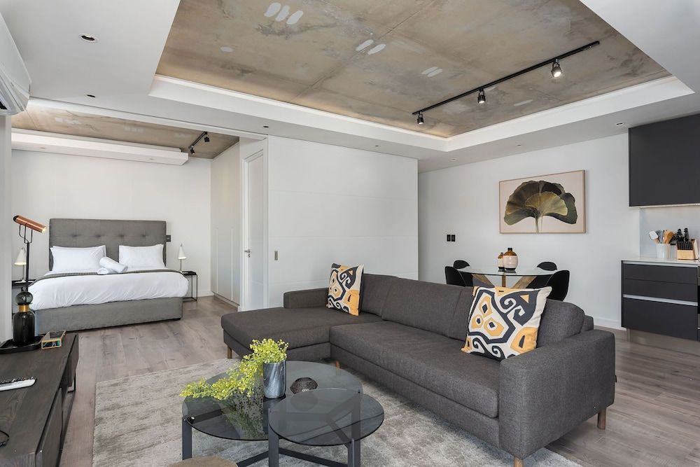 undefined The Signature 413 9