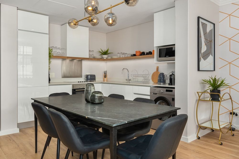 Mandela Rhodes F506 Exclusive Apartment 10