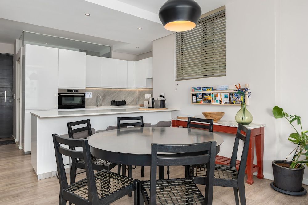 Chelsea on Main 301 Elite Apartment 11