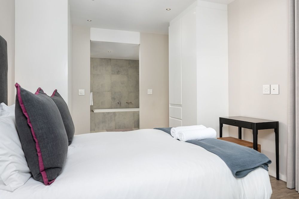 undefined Chelsea on Main 301 3