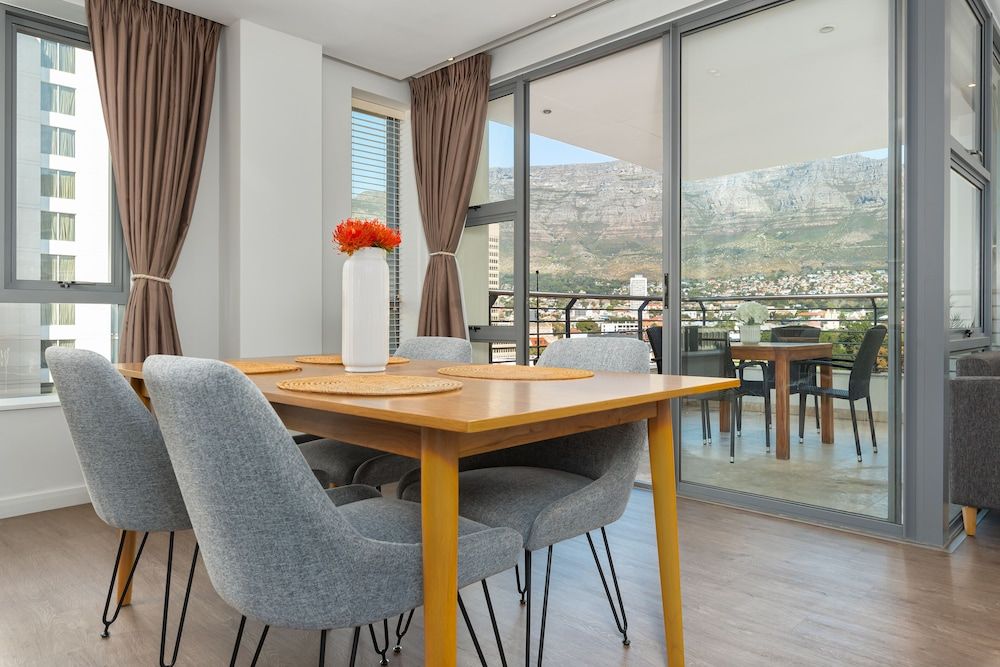 Mandela Rhodes T1001 Deluxe Apartment 13