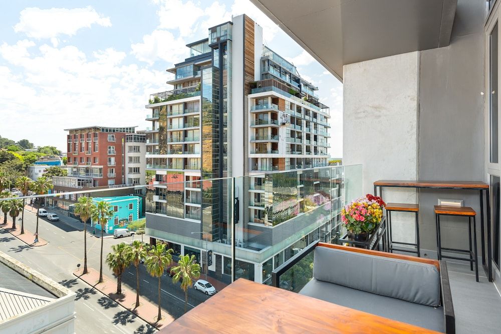 undefined 117 on Strand 711