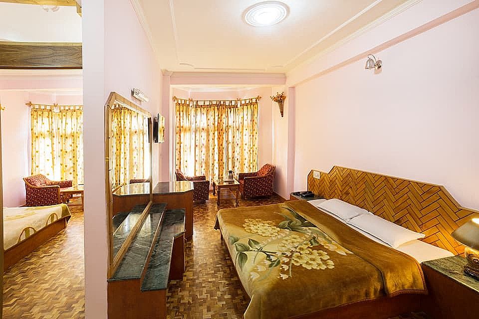 Satkar Residency - Riverside Old Manali