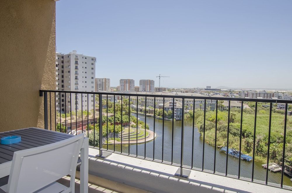 undefined Waters Edge 705 10