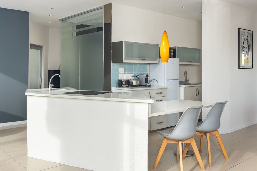 undefined Four Seasons 1701 5