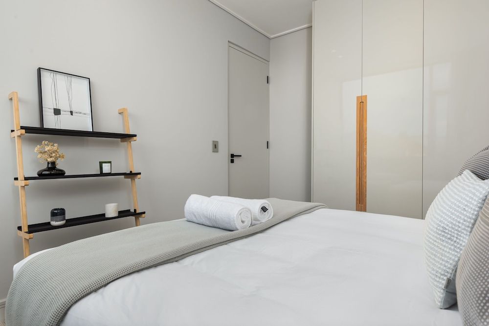 undefined 169 on Main 407 9