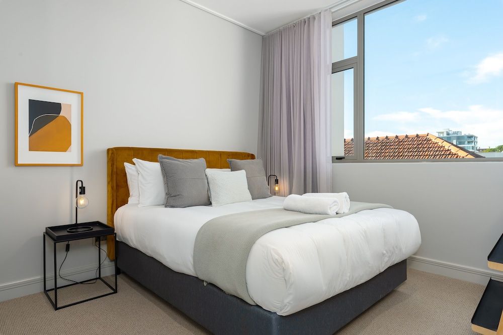 undefined 169 on Main 407 7