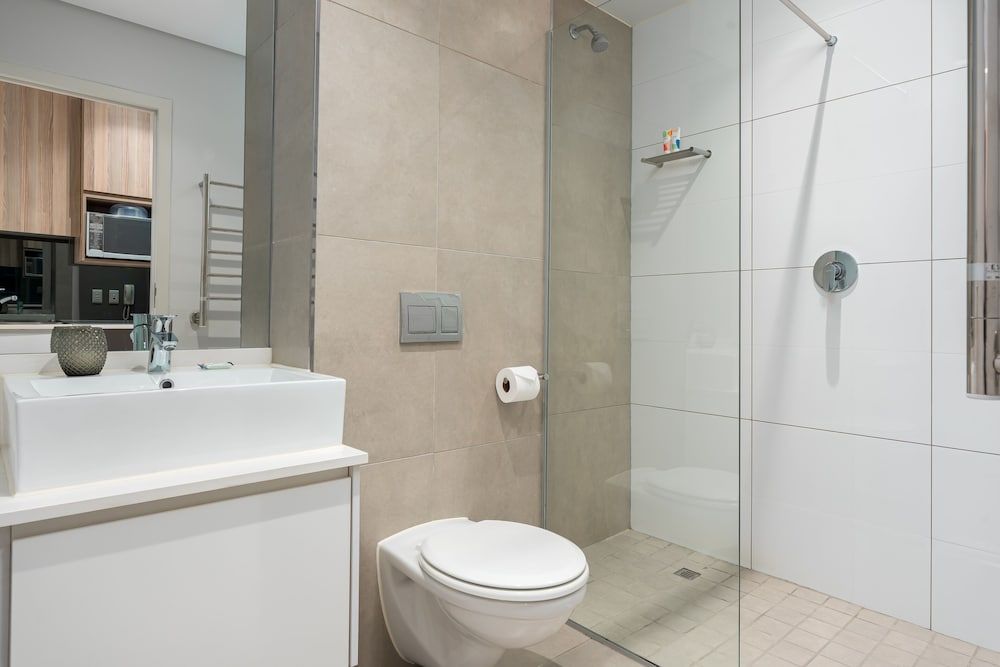 1306 The Sentinel Gallery Studio 12