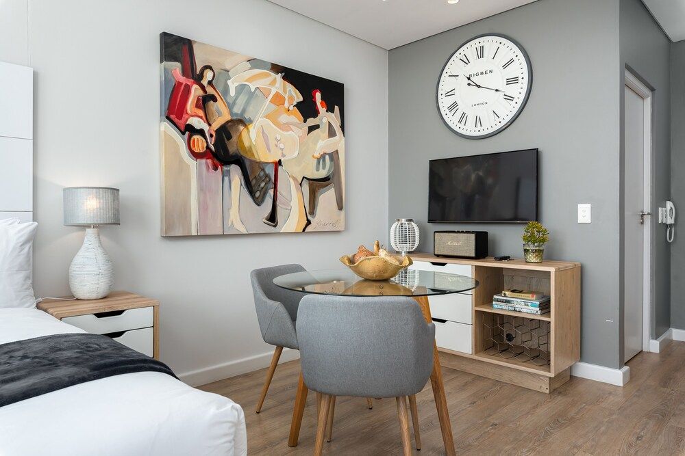 1306 The Sentinel Gallery Studio 9