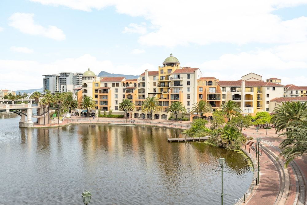 undefined Island Club 206 3