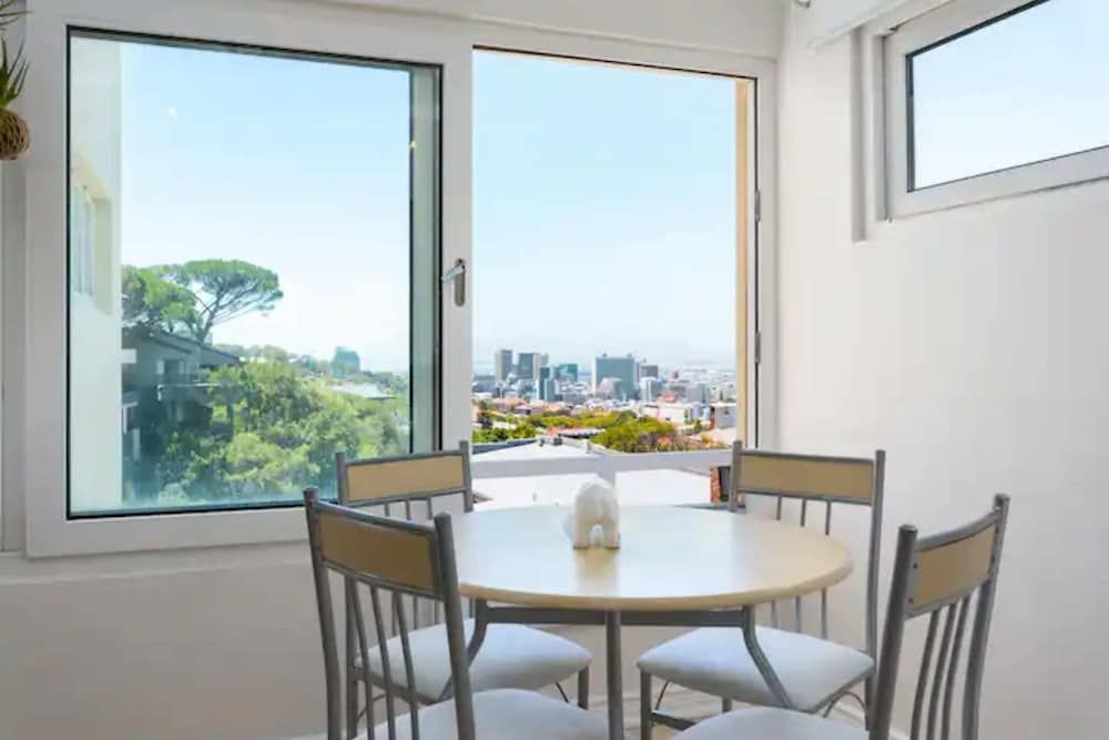 undefined Newly Renovated Studio Apartment in Cape Town 3