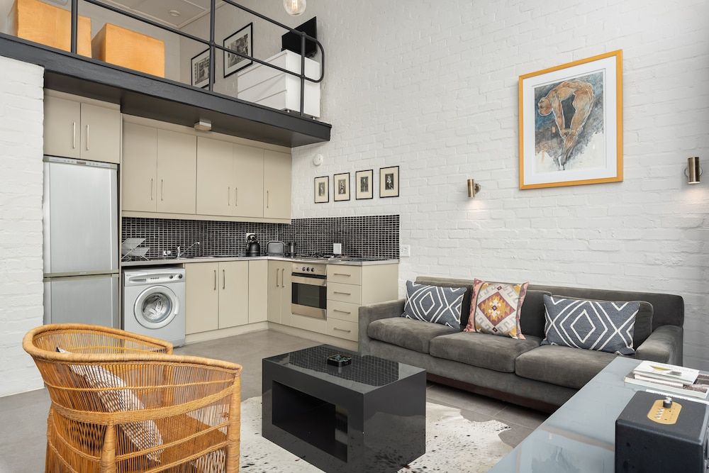 Westside Studios 309 Classic Apartment 13