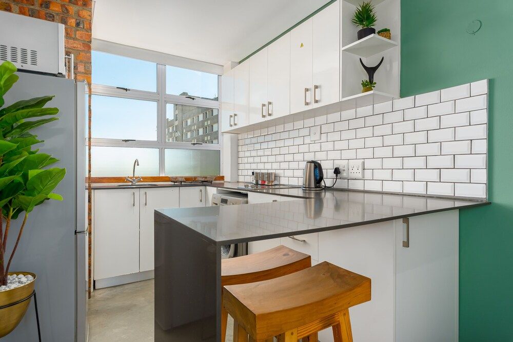 undefined Montclair 306 7