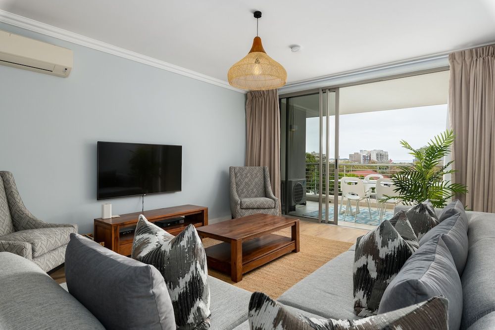 Odyssey 201 Grand Apartment 12