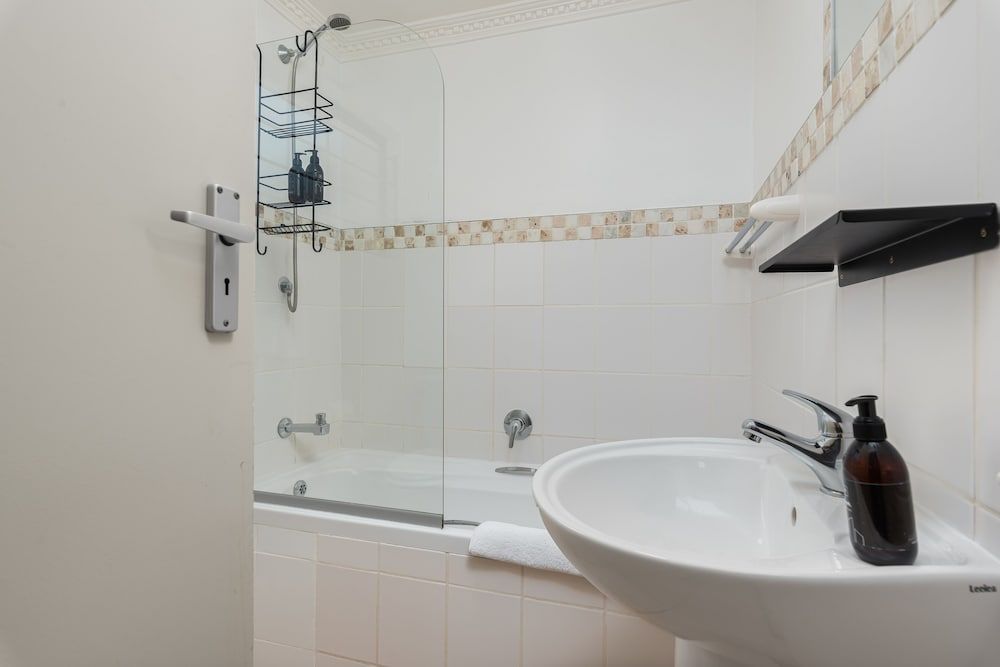 Planet Africa 27 Business Studio 12